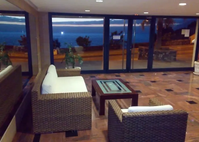 Balcon De Gigantes * بويرتو دي سانتياغو