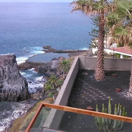 Balcon De Gigantes * بويرتو دي سانتياغو